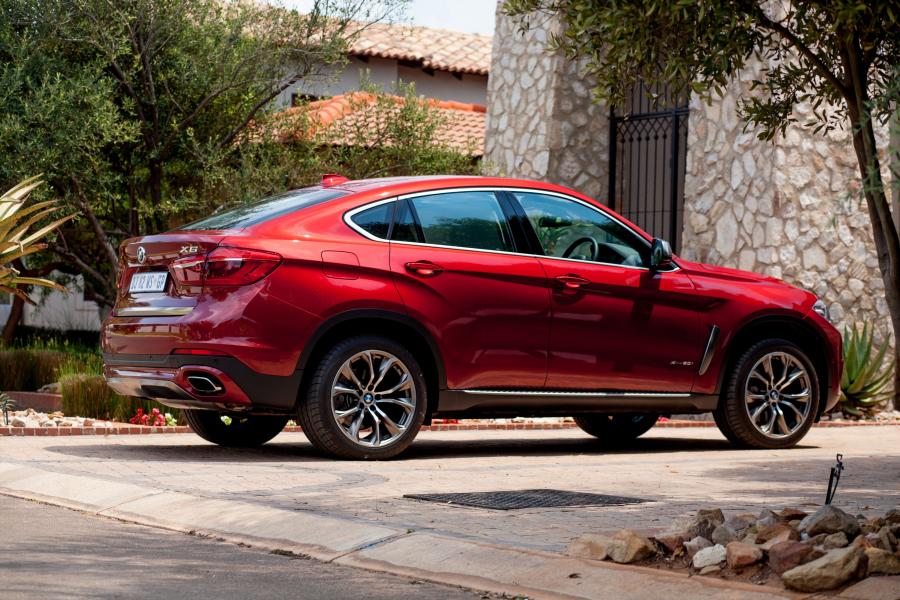 BMW X6 xDrive5.0i 2015 года  (ZA) (фото 16 из 30)